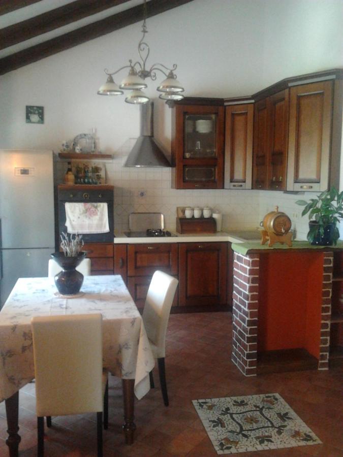 Sunshine Apartment Palit Екстер'єр фото